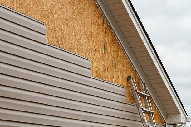 Professional Wood Siding technician working in Toano, VA